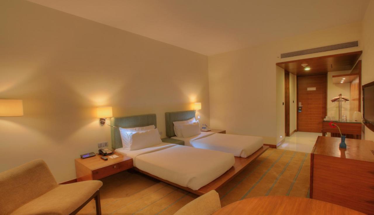 Hotel Parc Estique Pune Eksteriør billede