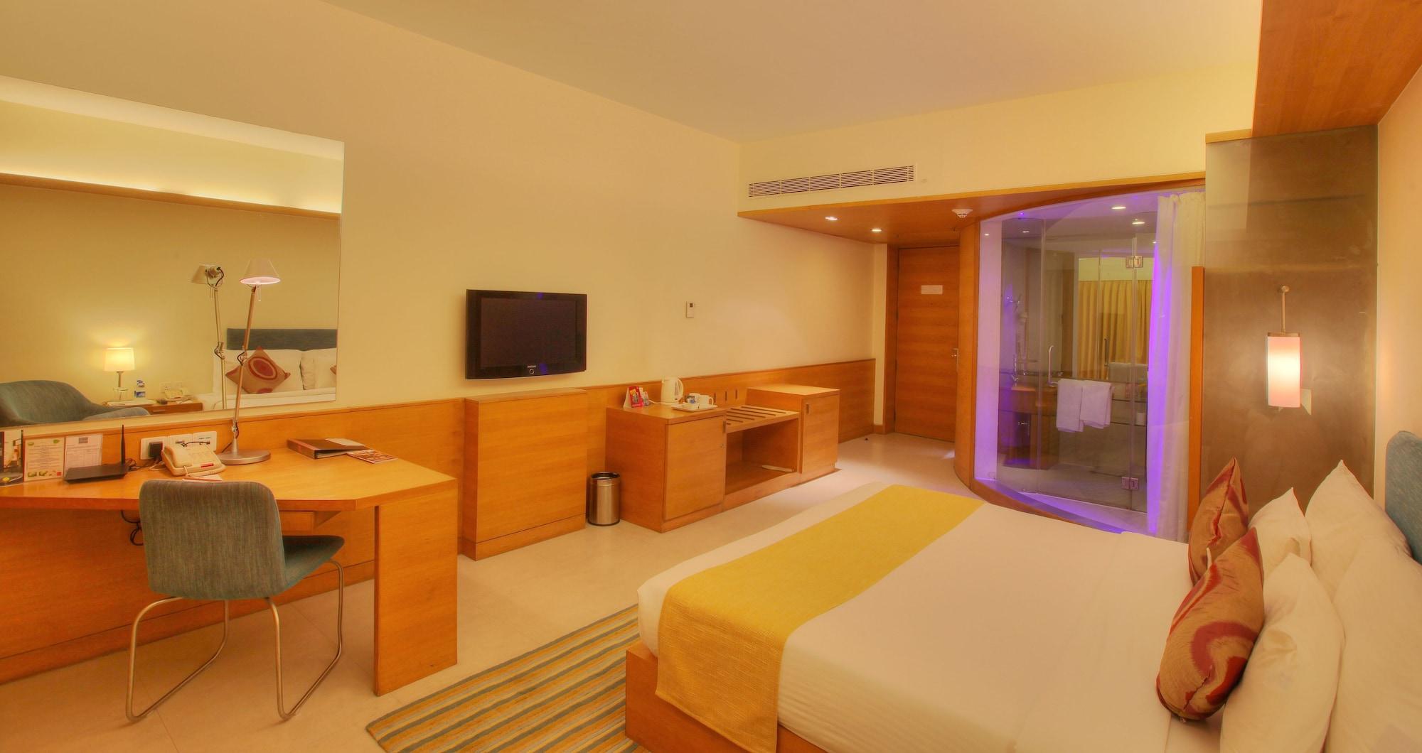 Hotel Parc Estique Pune Eksteriør billede