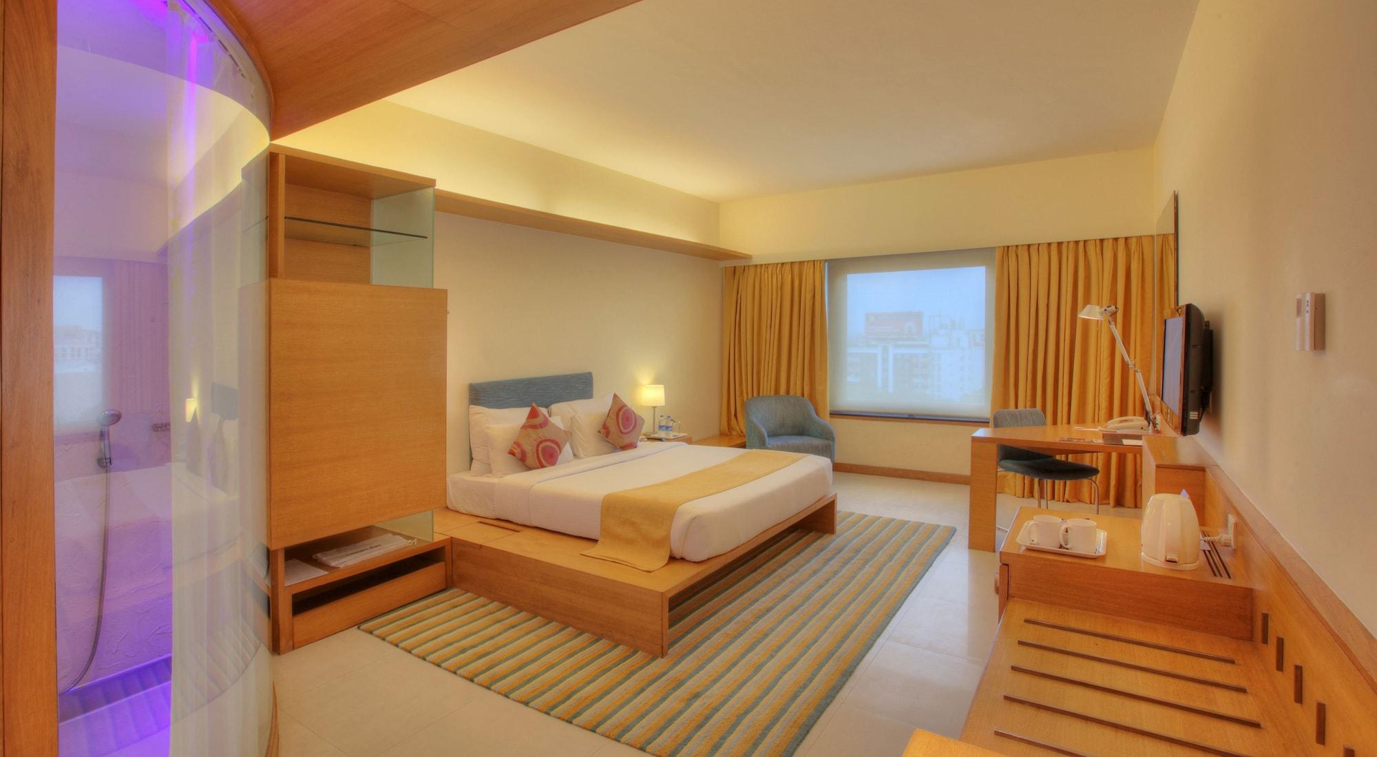 Hotel Parc Estique Pune Eksteriør billede