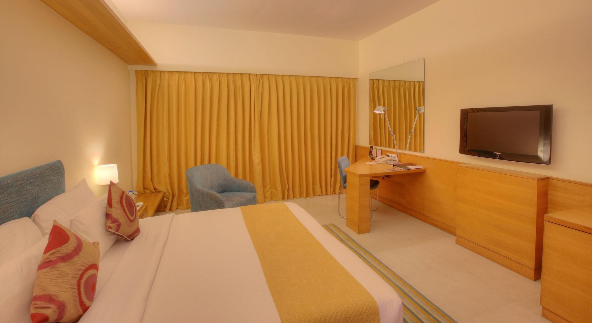 Hotel Parc Estique Pune Eksteriør billede