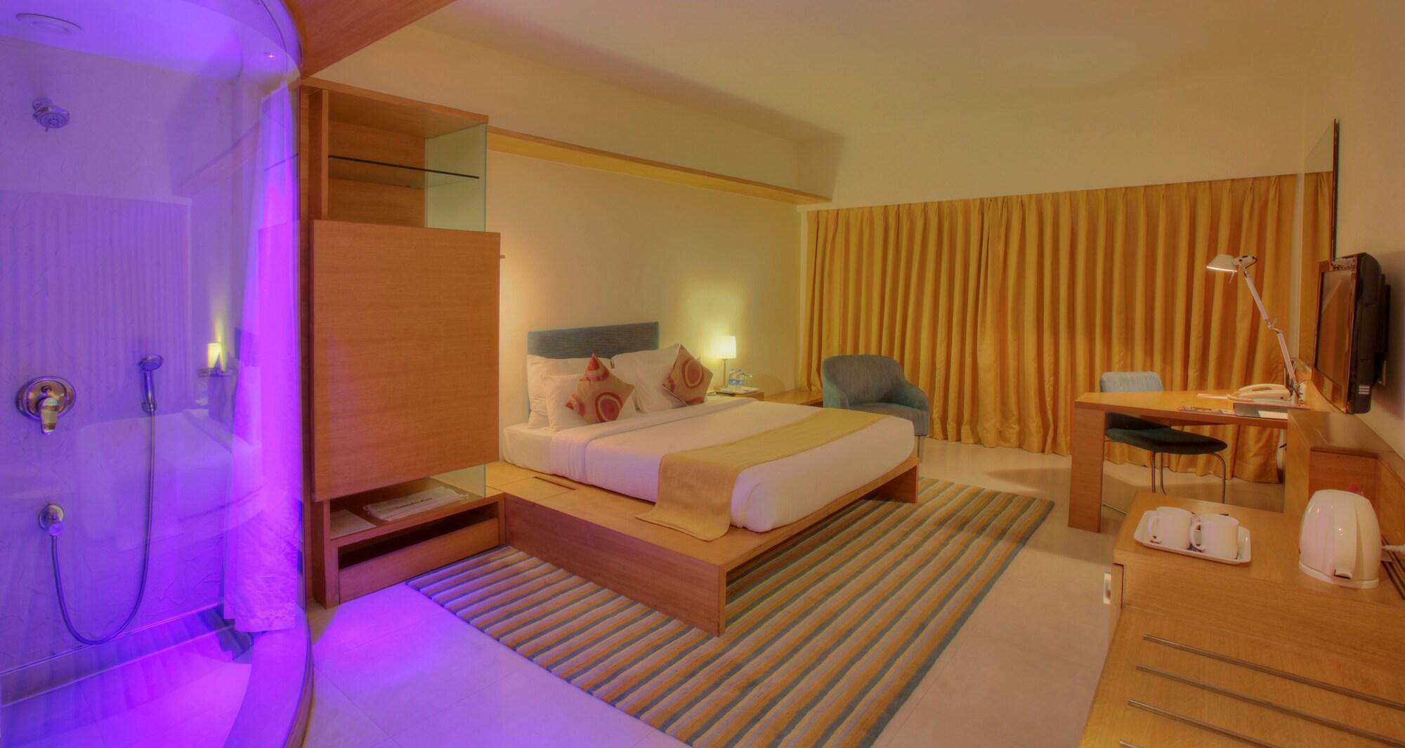 Hotel Parc Estique Pune Eksteriør billede