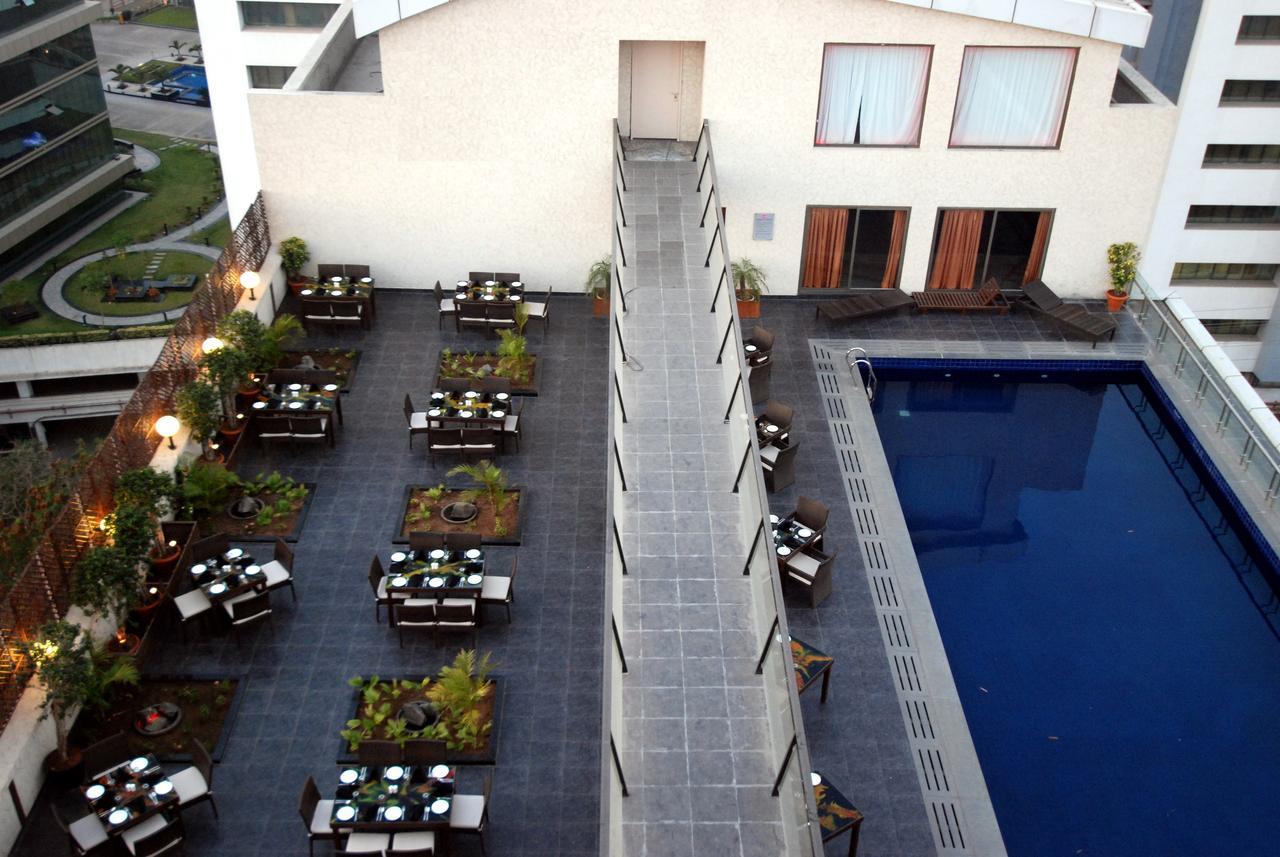 Hotel Parc Estique Pune Eksteriør billede