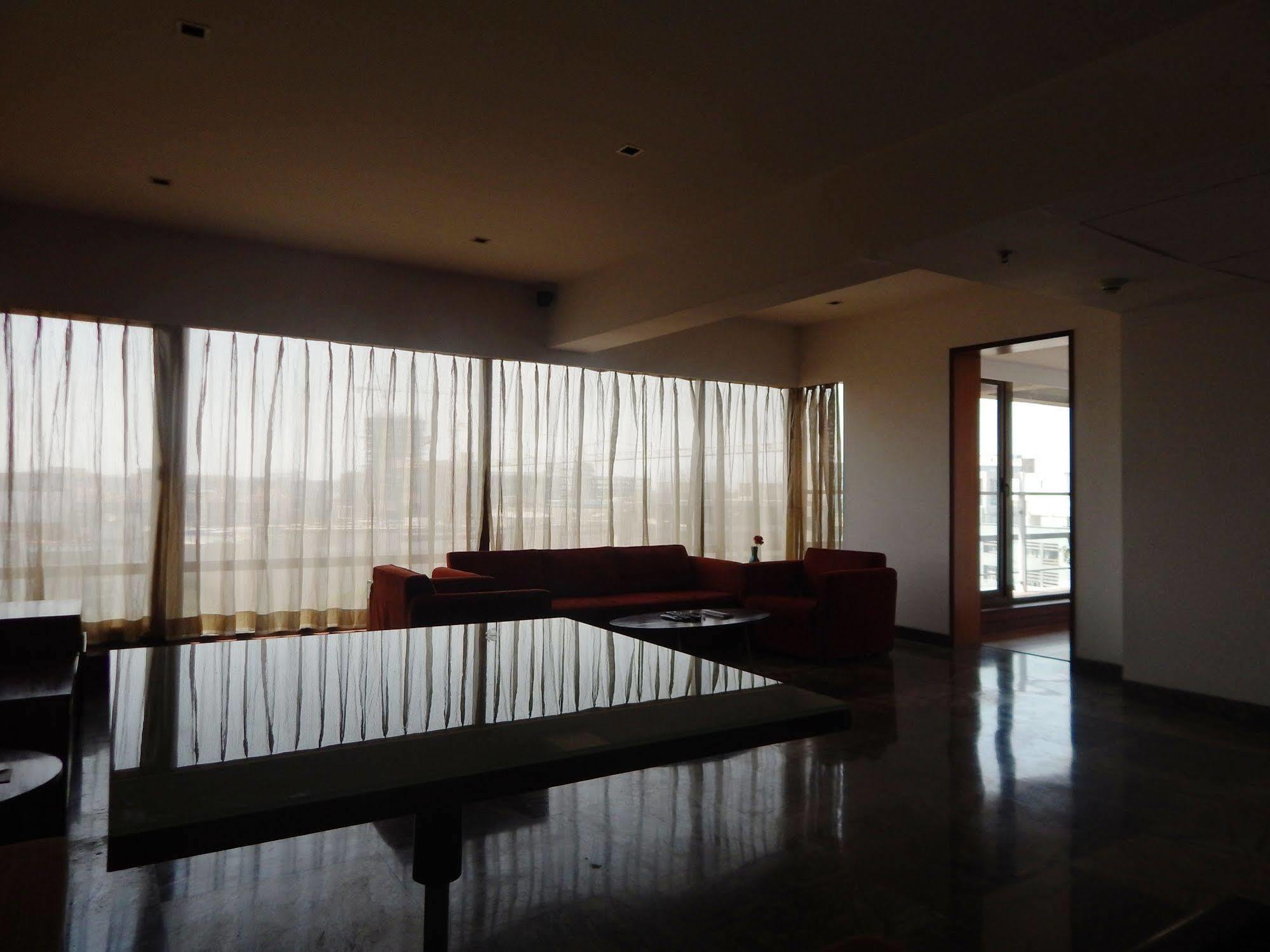 Hotel Parc Estique Pune Eksteriør billede