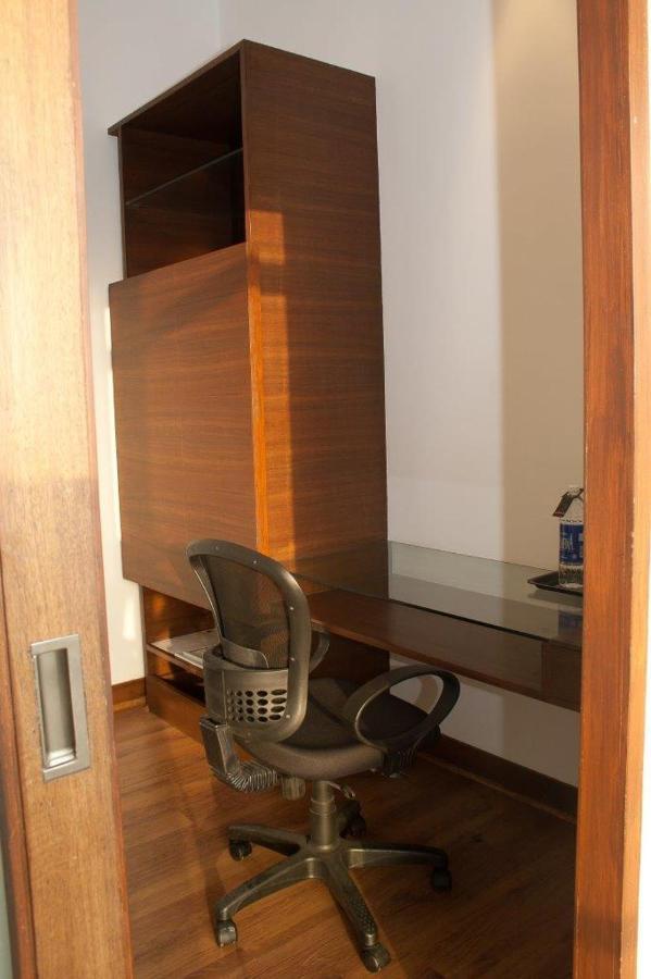 Hotel Parc Estique Pune Eksteriør billede